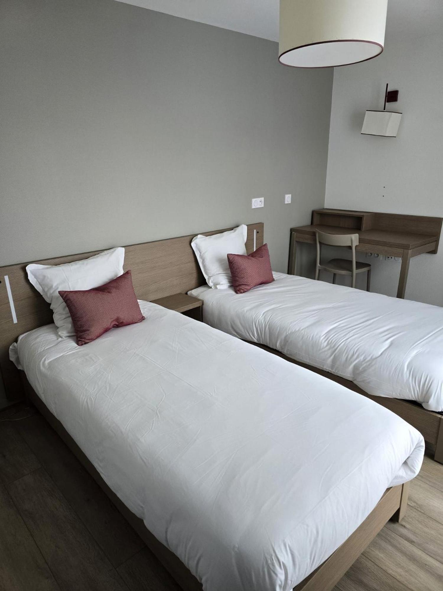 Terres de France - Appart'Hotel Quimper Bretagne Esterno foto