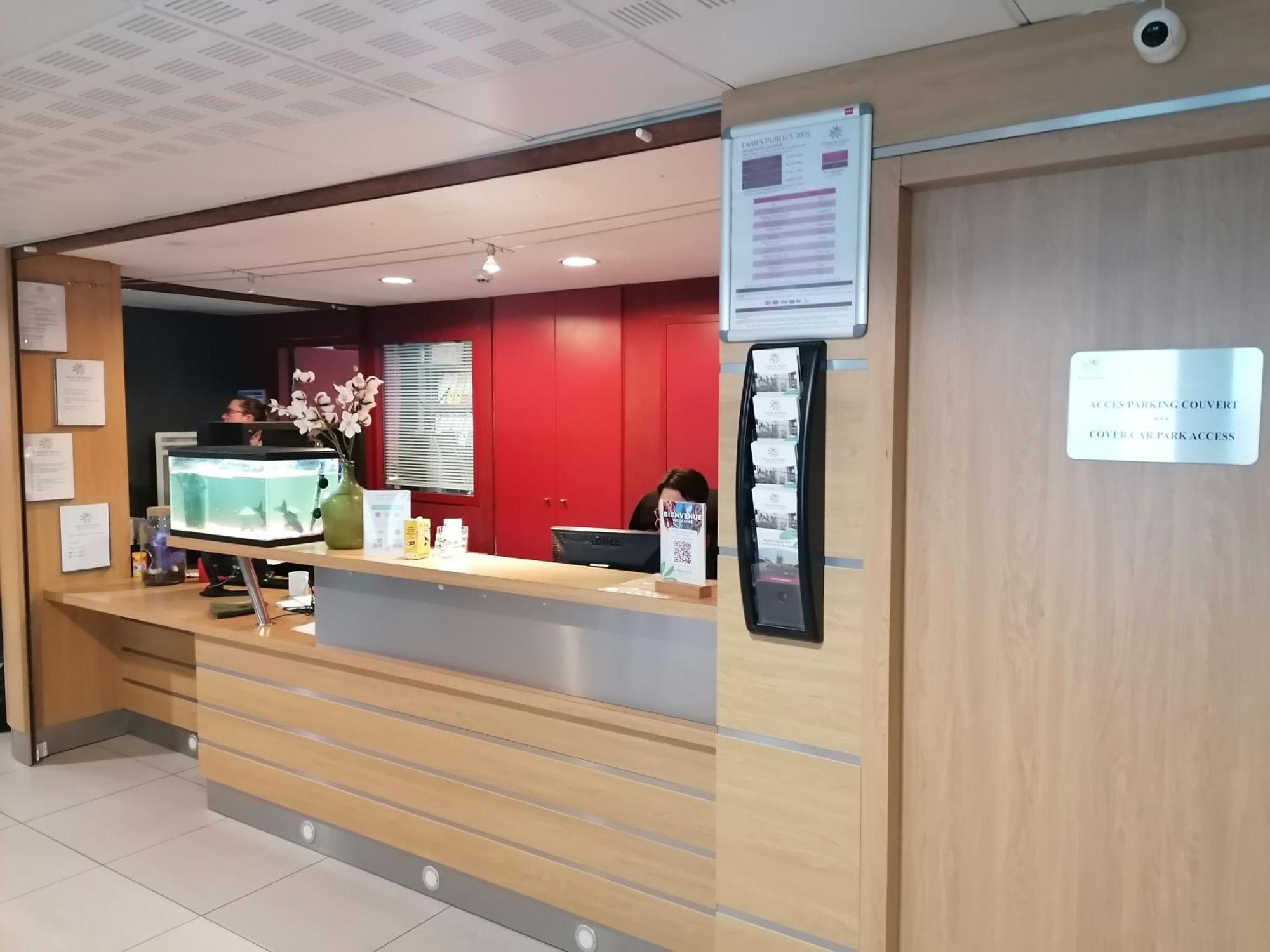 Terres de France - Appart'Hotel Quimper Bretagne Esterno foto