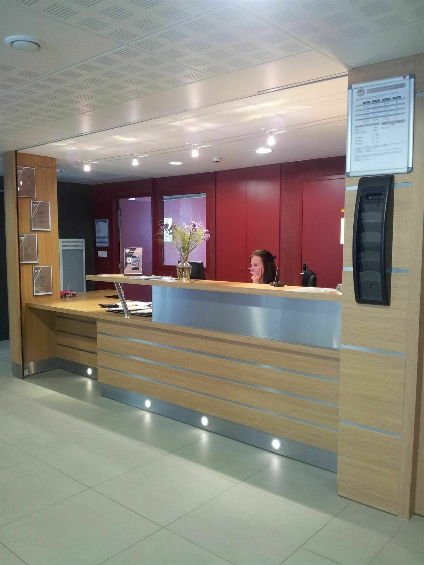 Terres de France - Appart'Hotel Quimper Bretagne Esterno foto